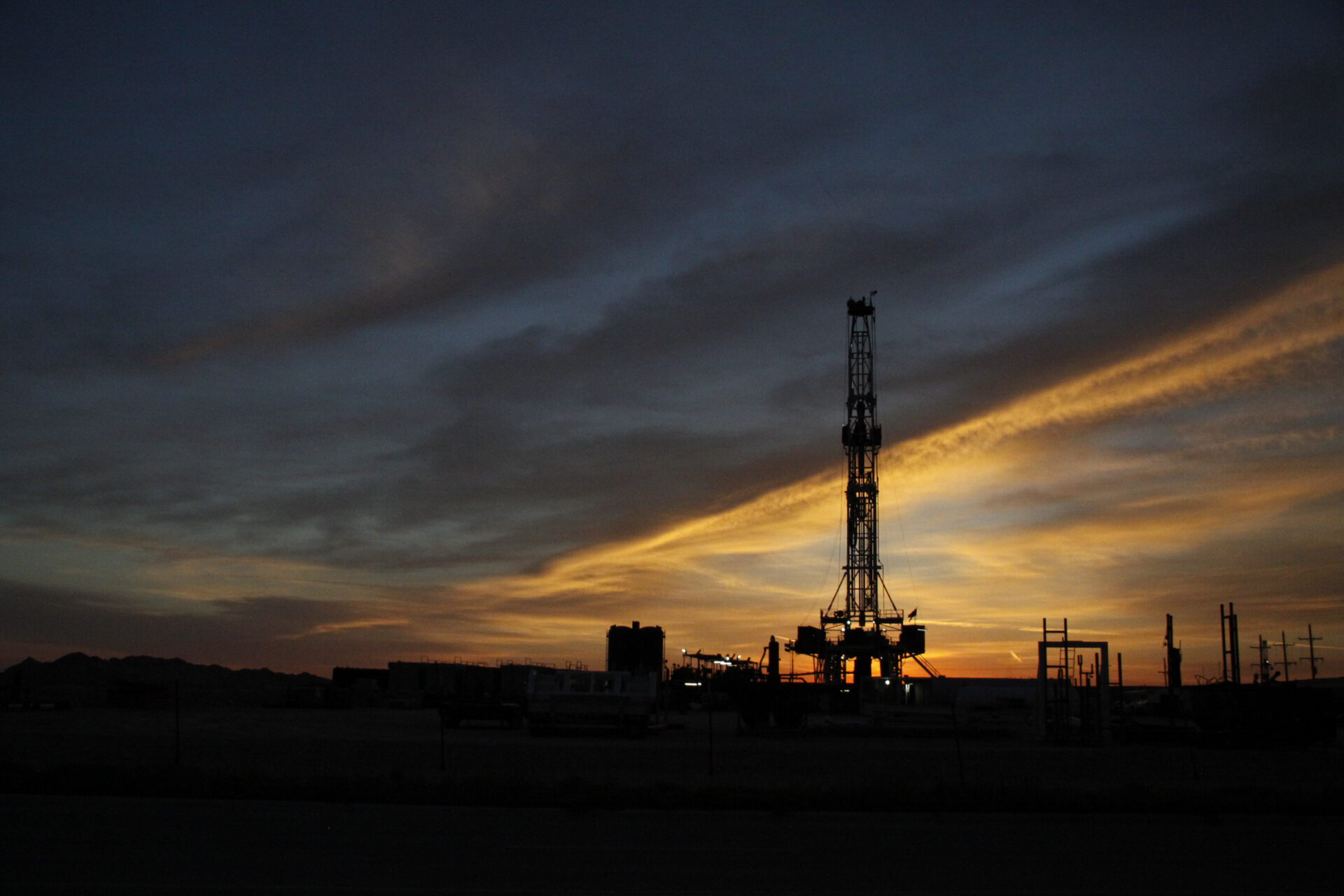 Shale well performance optimization using Gaussian to improve production, history matching, and fracture design decisions